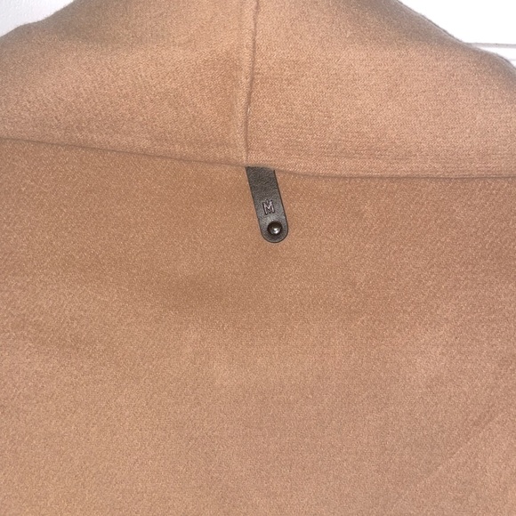 Medium size Tan Mackage trench winter coat - Picture 5 of 12